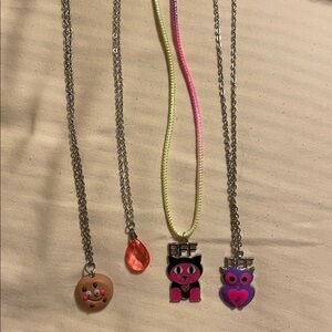 Bundle of 4 necklaces